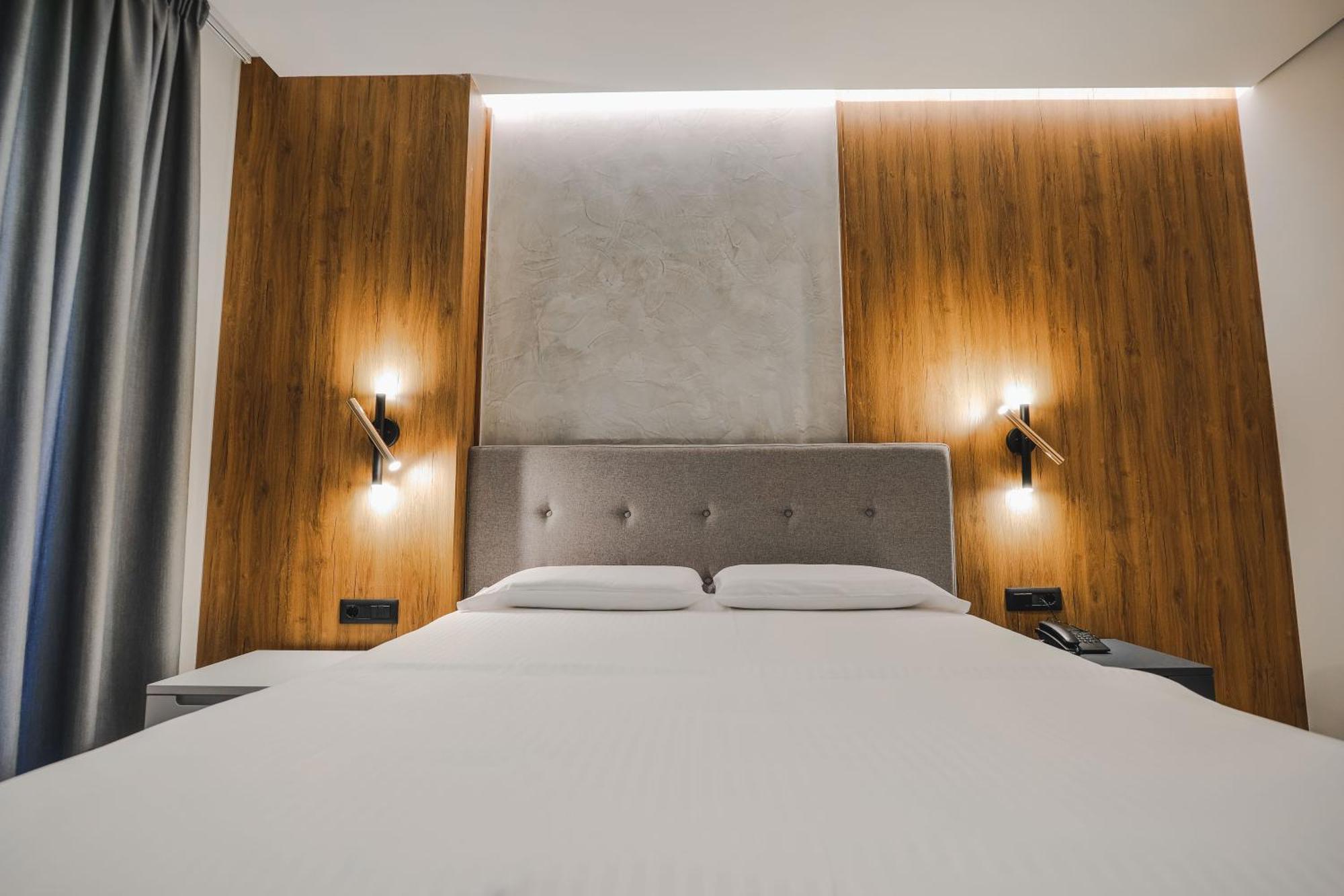 Ori Mare Hotel Ксамил Екстериор снимка