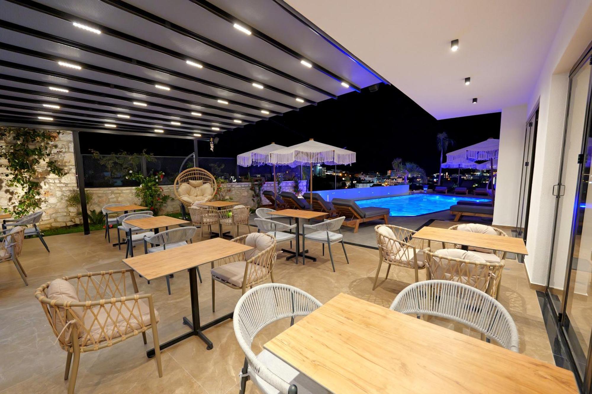 Ori Mare Hotel Ксамил Екстериор снимка