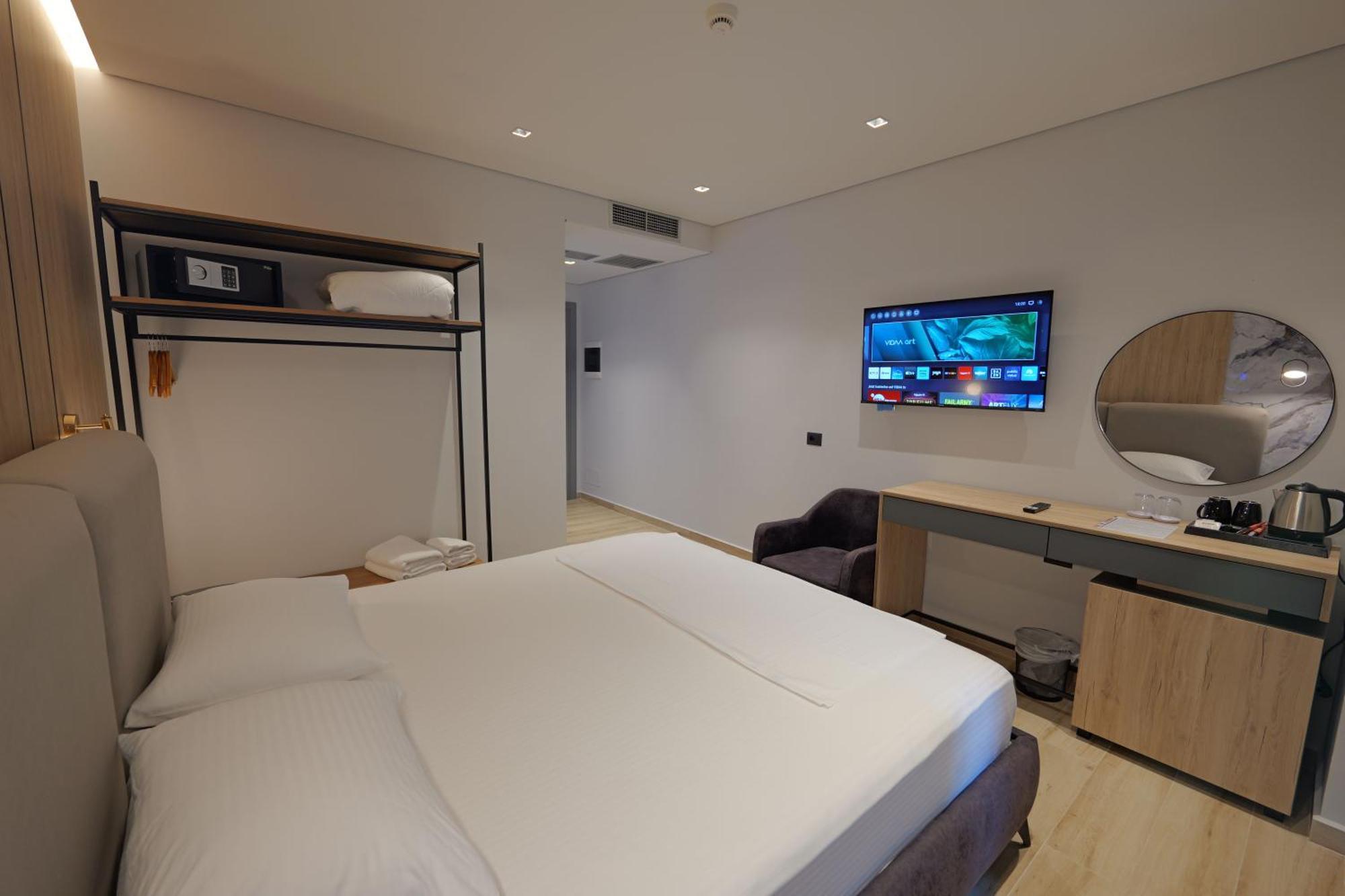 Ori Mare Hotel Ксамил Екстериор снимка