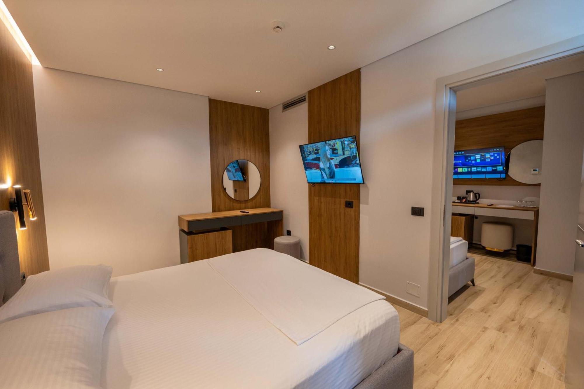 Ori Mare Hotel Ксамил Екстериор снимка