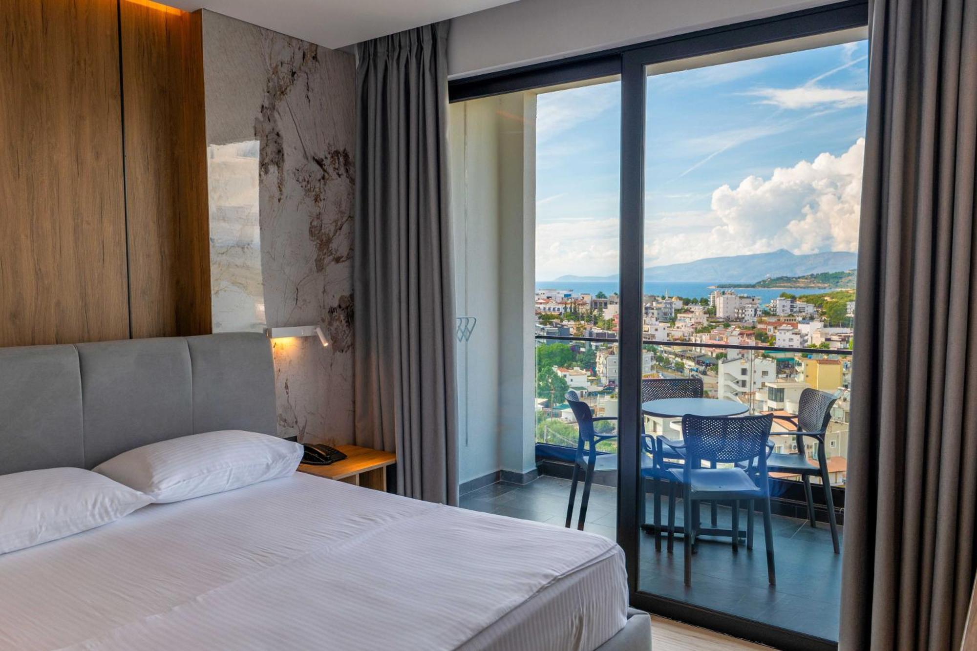Ori Mare Hotel Ксамил Екстериор снимка