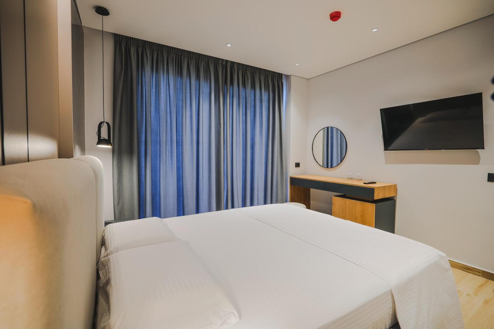 Ori Mare Hotel Ксамил Екстериор снимка