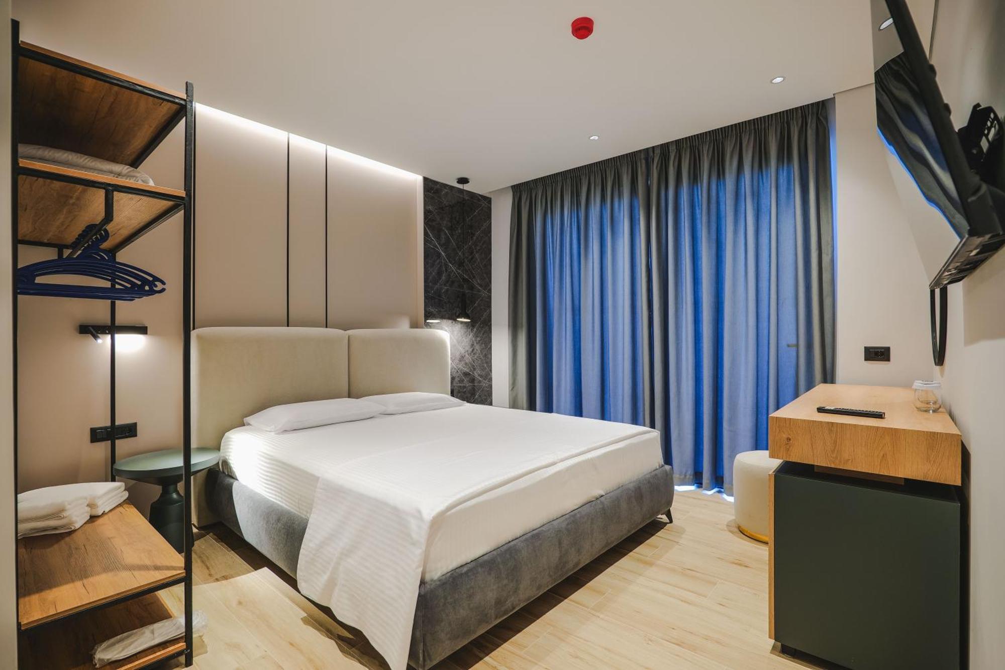 Ori Mare Hotel Ксамил Екстериор снимка